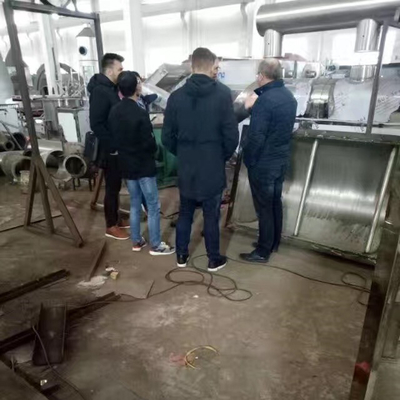 450V Pozioma wibracyjna suszarka fluidyzacyjna Chemiczny farmaceutyczny sprzęt do suszenia